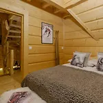 Na Przeleczy Wood House & Mountain View & Jacuzzi - Balia Ogrodowa Chalet